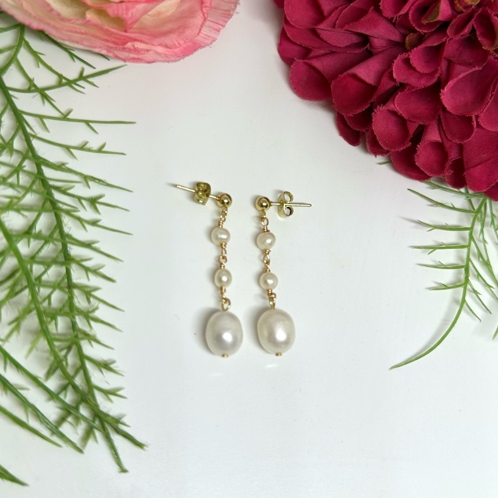 NEW⚜️Baroque Freshwater Pearl Hand Linked Dangly Earrings - Picture 3 of 5